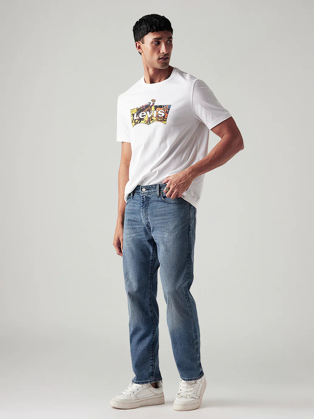 Men's 555 Blue Relaxed Straight Fit Mid Rise Commuter Jeans
